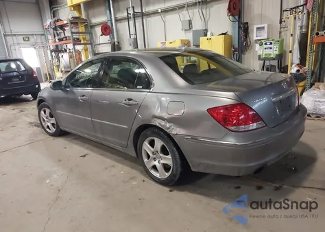2005 Acura Rl 3.5 z USA, uszkodzony, nr VIN JH4KB16535C006472